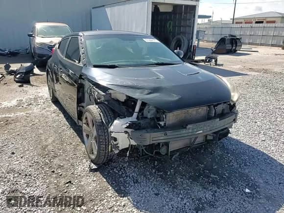 2013 Hyundai Veloster Turbo с VIN KMHTC6AE8DU178833, выставлен на аукционе Copart как лот 61944125 с пробегом 149 564 миль миль и Списание • Salvage title. История ставок и продаж доступна на DreamBid. Изображение 15.