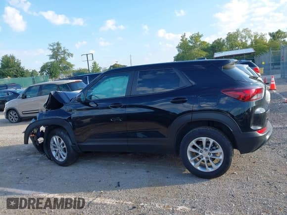 ✅ 2024 Chevrolet TrailBlazer LS • VIN: KL79MMSL3RB119122 • Лот: 43211449. Опубликован ранее на IAAI с пробегом 29 532 миль. Бесплатный доступ к архиву аукционных продаж из США и подробный отчёт об истории автомобиля на DreamBid. Изображение 14.