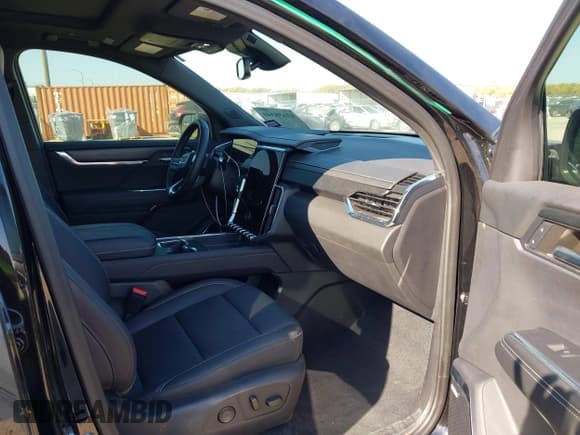 ✅ 2024 GMC Acadia FWD Elevation • VIN: 1GKENKKS9RJ191348 • Lot: 43638340. Listed on IAAI with 9,105 mi. Free auction sales archive from the USA and detailed vehicle history report at DreamBid. Image 5.