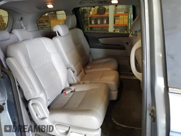 ✅ 2014 Honda Odyssey EX-L • VIN: 5FNRL5H62EB111775 • Lot: 58172405. Listed on Copart with 141,399 mi. Free auction sales archive from the USA and detailed vehicle history report at DreamBid. Image 11.