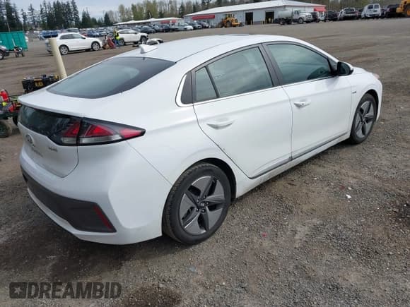 ✅ 2020 Hyundai Ioniq Preferred • VIN: KMHC85LC8LU234193 • Lot: 42011284. Wystawiony na IAAI z przebiegiem 44 168 mil. Bezpłatny archiwum sprzedaży aukcyjnych z USA i szczegółowy raport historii pojazdu na DreamBid. Zdjęcie 4.