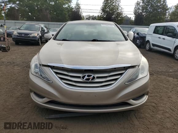 ✅ 2011 Hyundai Sonata GLS • VIN: 5NPEB4AC0BH273557 • Lot: 71782744. Wystawiony na Copart z przebiegiem Nie podano. Bezpłatny archiwum sprzedaży aukcyjnych z USA i szczegółowy raport historii pojazdu na DreamBid. Zdjęcie 5.