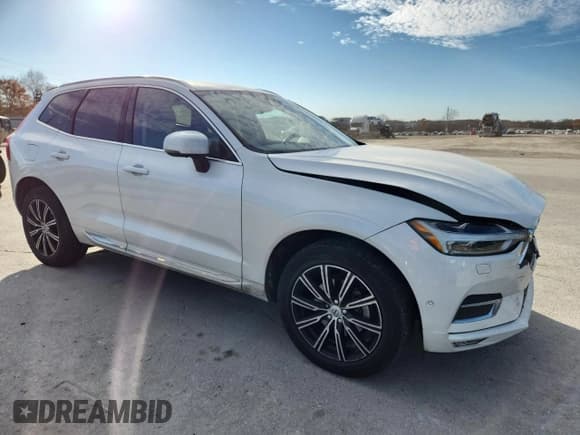 ✅ 2018 Volvo XC60 Inscription • VIN: YV4102RL1J1028461 • Лот: 93299885. Опубликован ранее на Copart с пробегом 148 644 миль. Бесплатный доступ к архиву аукционных продаж из США и подробный отчёт об истории автомобиля на DreamBid. Изображение 4.