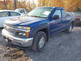 2005 Chevrolet Colorado LS Z71 z VIN 1GCDS196358124068, wystawiony jako IAAI lot #43507590 z przebiegiem 143 799 mil mil oraz . Historia ofert i sprzedaży dostępna na DreamBid. Obrazek 2.