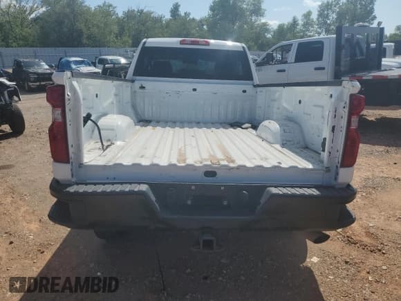 ✅ 2022 Chevrolet Silverado 2500HD Work Truck • VIN: 1GC0WLE77NF302556 • Лот: 66834695. Опубликован ранее на Copart с пробегом 83 601 миль. Бесплатный доступ к архиву аукционных продаж из США и подробный отчёт об истории автомобиля на DreamBid. Изображение 6.