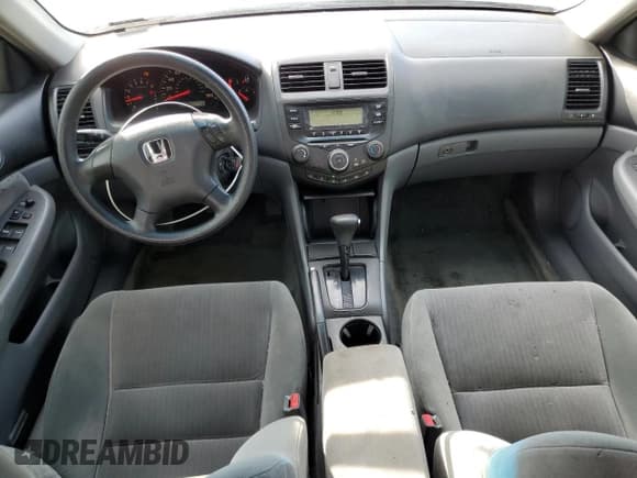 ✅ 2004 Honda Accord LX • VIN: 1HGCM56344A015795 • Лот: 84393305. Опубликован ранее на Copart с пробегом 216 021 миль. Бесплатный доступ к архиву аукционных продаж из США и подробный отчёт об истории автомобиля на DreamBid. Изображение 8.