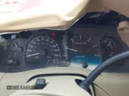 ✅ 1999 Lincoln Navigator • VIN: 5LMPU28A2XLJ30200 • Lot: 42880347. Wystawiony na IAAI z przebiegiem 127 713 mil. Bezpłatny archiwum sprzedaży aukcyjnych z USA i szczegółowy raport historii pojazdu na DreamBid. Zdjęcie 7.