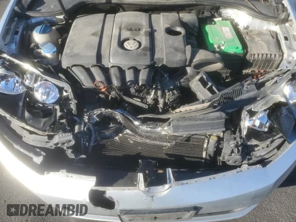 ✅ 2010 Volkswagen Golf • VIN: WVWBB7AJ6AW225458 • Lot: 86640375. Listed on Copart with 165,533 mi. Free auction sales archive from the USA and detailed vehicle history report at DreamBid. Image 11.