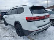 ✅ 2024 Volkswagen Atlas Peak Edition SE • VIN: 1V2CR2CA1RC575639 • Lot: 41450241. Listed on IAAI with 10,633 mi. Free auction sales archive from the USA and detailed vehicle history report at DreamBid. Image 3.