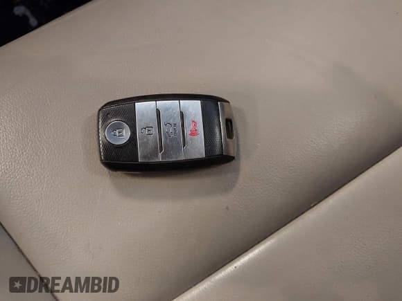 ✅ 2019 Kia Sportage EX • VIN: KNDPNCAC2K7505087 • Лот: 42978824. Опубликован ранее на IAAI с пробегом 66 342 миль. Бесплатный доступ к архиву аукционных продаж из США и подробный отчёт об истории автомобиля на DreamBid. Изображение 11.