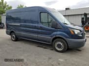 ✅ 2017 Ford Transit • VIN: 1FTYR2CM6HKA29960 • Lot: 56224535. Wystawiony na Copart z przebiegiem 266 620 mil. Bezpłatny archiwum sprzedaży aukcyjnych z USA i szczegółowy raport historii pojazdu na DreamBid. Zdjęcie 4.