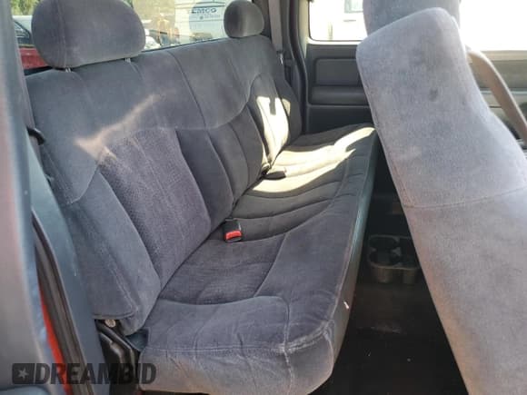 ✅ 2001 Chevrolet Silverado 1500 LS • VIN: 2GCEC19T911122796 • Лот: 76877694. Опубликован ранее на Copart с пробегом 479 849 миль. Бесплатный доступ к архиву аукционных продаж из США и подробный отчёт об истории автомобиля на DreamBid. Изображение 10.