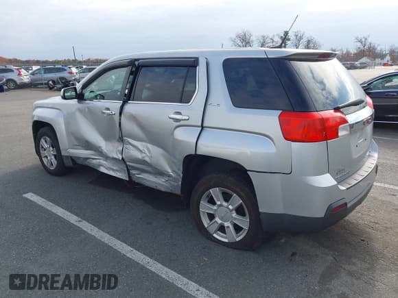 ✅ 2011 GMC Terrain SLE-1 • VIN: 2CTFLRECXB6474335 • Lot: 43680684. Wystawiony na IAAI z przebiegiem 137 282 mil. Bezpłatny archiwum sprzedaży aukcyjnych z USA i szczegółowy raport historii pojazdu na DreamBid. Zdjęcie 3.