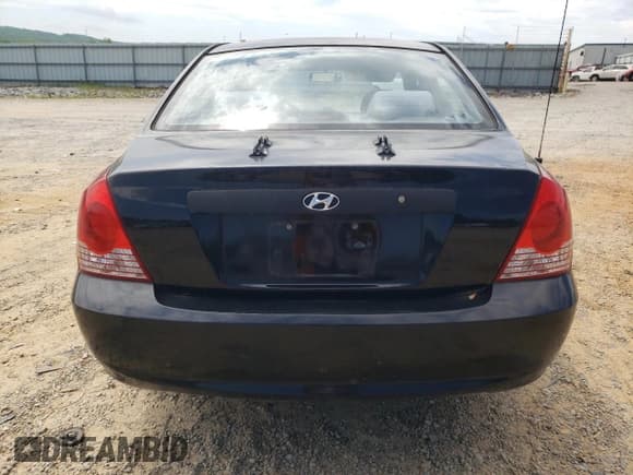 ✅ 2005 Hyundai Elantra GLS • VIN: KMHDN46D75U115887 • Lot: 54938955. Wystawiony na Copart z przebiegiem 101 490 mil. Bezpłatny archiwum sprzedaży aukcyjnych z USA i szczegółowy raport historii pojazdu na DreamBid. Zdjęcie 6.