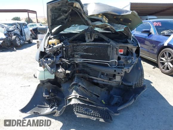 ✅ 2004 Ford Escape XLT • VIN: 1FMCU93104KB12362 • Lot: 42987333. Listed on IAAI with 200,220 mi. Free auction sales archive from the USA and detailed vehicle history report at DreamBid. Image 6.