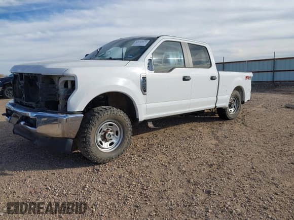 ✅ 2019 Ford F-250 XL • VIN: 1FT7W2B66KEF33762 • Lot: 43725070. Wystawiony na IAAI z przebiegiem Nie podano. Bezpłatny archiwum sprzedaży aukcyjnych z USA i szczegółowy raport historii pojazdu na DreamBid. Zdjęcie 2.