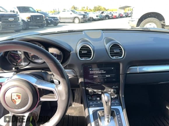 ✅ 2024 Porsche 718 Boxster • VIN: WP0CA2A8XRK205210 • Лот: 92272565. Опубликован ранее на Copart с пробегом 18 016 миль. Бесплатный доступ к архиву аукционных продаж из США и подробный отчёт об истории автомобиля на DreamBid. Изображение 9.