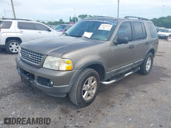 ✅ 2003 Ford Explorer XLT • VIN: 1FMZU63KX3UB09246 • Лот: 42470144. Опубликован ранее на IAAI с пробегом 247 966 миль. Бесплатный доступ к архиву аукционных продаж из США и подробный отчёт об истории автомобиля на DreamBid. Изображение 6.