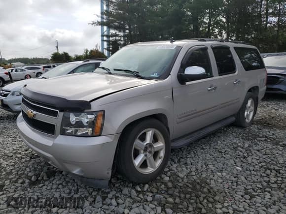 ✅ 2007 Chevrolet Suburban LT • VIN: 1GNFK16387J203595 • Lot: 68839895. Wystawiony na Copart z przebiegiem Nie podano. Bezpłatny archiwum sprzedaży aukcyjnych z USA i szczegółowy raport historii pojazdu na DreamBid. Zdjęcie 1.