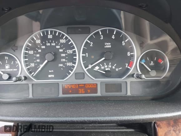 ✅ 2005 BMW 3 Series 330i • VIN: WBAEV53495KM38799 • Lot: 43858254. Wystawiony na IAAI z przebiegiem 151 000 mil. Bezpłatny archiwum sprzedaży aukcyjnych z USA i szczegółowy raport historii pojazdu na DreamBid. Zdjęcie 7.