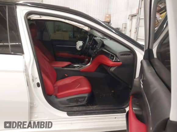 2021 Toyota Camry XSE с VIN 4T1K61BK1MU043980, выставлен на аукционе IAAI как лот 42077213 с пробегом 58 260 миль миль и . История ставок и продаж доступна на DreamBid. Изображение 5.