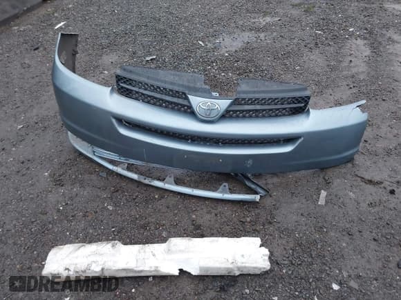 ✅ 2004 Toyota Sienna CE • VIN: 5TDZA23C94S040974 • Lot: 41325801. Wystawiony na IAAI z przebiegiem 229 204 mil. Bezpłatny archiwum sprzedaży aukcyjnych z USA i szczegółowy raport historii pojazdu na DreamBid. Zdjęcie 12.