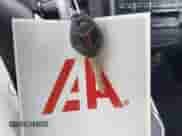 2013 Mitsubishi Outlander ES z VIN 4A4AP3AUXDE020860, wystawiony jako IAAI lot #43064158 z przebiegiem 162 134 mil mil oraz . Historia ofert i sprzedaży dostępna na DreamBid. Obrazek 11.