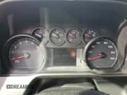 ✅ 2020 Chevrolet Silverado 1500 Custom • VIN: 1GCRWBEF9LZ194252 • Lot: 74852424. Wystawiony na Copart z przebiegiem Nie podano. Bezpłatny archiwum sprzedaży aukcyjnych z USA i szczegółowy raport historii pojazdu na DreamBid. Zdjęcie 9.