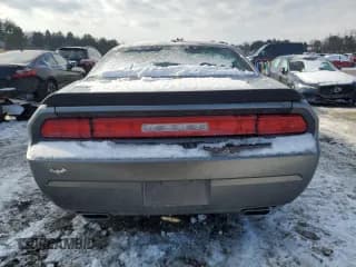 ✅ 2011 Dodge Challenger • VIN: 2B3CJ4DG8BH560079 • Lot: 42567045. Wystawiony na Copart z przebiegiem 105 309 mil. Bezpłatny archiwum sprzedaży aukcyjnych z USA i szczegółowy raport historii pojazdu na DreamBid. Zdjęcie 6.