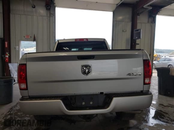 ✅ 2016 Ram 1500 Express • VIN: 1C6RR7FG7GS401335 • Lot: 42562266. Listed on IAAI with 71,231 mi. Free auction sales archive from the USA and detailed vehicle history report at DreamBid. Image 17.