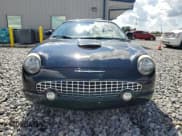 ✅ 2004 Ford Thunderbird Deluxe • VIN: 1FAHP60A84Y105845 • Lot: 87201715. Listed on Copart with 35,895 mi. Free auction sales archive from the USA and detailed vehicle history report at DreamBid. Image 5.