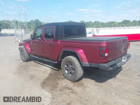 ✅ 2021 Jeep Gladiator Sport S • VIN: 1C6JJTAM9ML546330 • Lot: 42775974. Listed on IAAI with 60,697 mi. Free auction sales archive from the USA and detailed vehicle history report at DreamBid. Image 3.