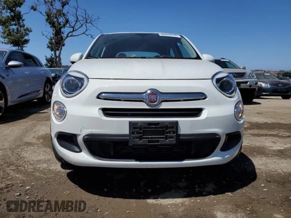 ✅ 2017 FIAT 500X Pop • VIN: ZFBCFXAH1HP527642 • Lot: 60072215. Listed on Copart with 47,822 mi. Free auction sales archive from the USA and detailed vehicle history report at DreamBid. Image 5.