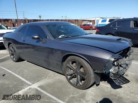✅ 2020 Dodge Challenger R/T 50th Anniversary • VIN: 2C3CDZBT5LH130955 • Lot: 50390025. Wystawiony na Copart z przebiegiem 54 012 mil. Bezpłatny archiwum sprzedaży aukcyjnych z USA i szczegółowy raport historii pojazdu na DreamBid. Zdjęcie 4.