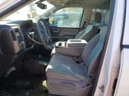 ✅ 2017 GMC Sierra 1500 • VIN: 1GTV2LEC1HZ188006 • Лот: 86814945. Опубликован ранее на Copart с пробегом 180 282 миль. Бесплатный доступ к архиву аукционных продаж из США и подробный отчёт об истории автомобиля на DreamBid. Изображение 7.