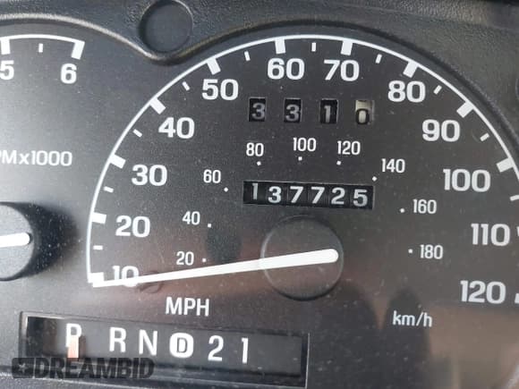 ✅ 2000 Ford Explorer Eddie Bauer • VIN: 1FMZU74E3YZA86045 • Lot: 41888885. Wystawiony na IAAI z przebiegiem 137 725 mil. Bezpłatny archiwum sprzedaży aukcyjnych z USA i szczegółowy raport historii pojazdu na DreamBid. Zdjęcie 7.