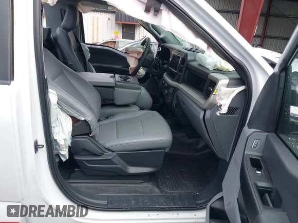 ✅ 2025 Ford F-250 XL • VIN: 1FTBF2AT4SEC54215 • Лот: 43491554. Опубликован ранее на IAAI с пробегом 1 224 миль. Бесплатный доступ к архиву аукционных продаж из США и подробный отчёт об истории автомобиля на DreamBid. Изображение 5.