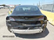 ✅ 2020 Tesla Model 3 Long Range • VIN: 5YJ3E1EB2LF710425 • Lot: 43072960. Wystawiony na IAAI z przebiegiem 96 974 mil. Bezpłatny archiwum sprzedaży aukcyjnych z USA i szczegółowy raport historii pojazdu na DreamBid. Zdjęcie 17.