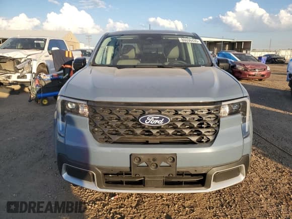 ✅ 2025 Ford Maverick Lariat • VIN: 3FTTW8S32SRB18782 • Lot: 86696435. Listed on Copart with 4,233 mi. Free auction sales archive from the USA and detailed vehicle history report at DreamBid. Image 5.