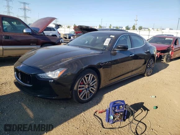 ✅ 2016 Maserati Ghibli S Q4 • VIN: ZAM57RTA2G1190782 • Лот: 71597155. Опубликован ранее на Copart с пробегом 28 032 миль. Бесплатный доступ к архиву аукционных продаж из США и подробный отчёт об истории автомобиля на DreamBid. Изображение 1.