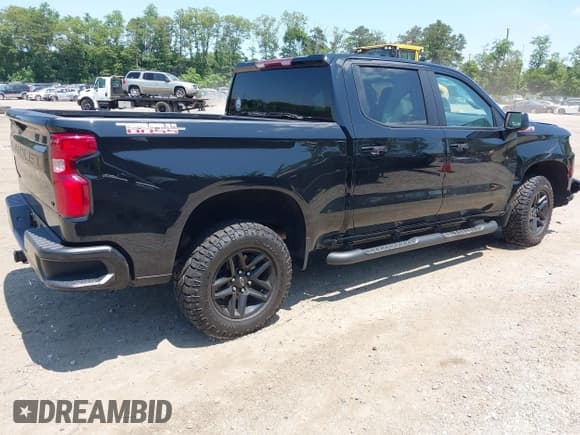 ✅ 2021 Chevrolet Silverado 1500 LT Trail Boss • VIN: 3GCPYFED4MG397719 • Lot: 42536981. Listed on IAAI with 65,073 mi. Free auction sales archive from the USA and detailed vehicle history report at DreamBid. Image 4.
