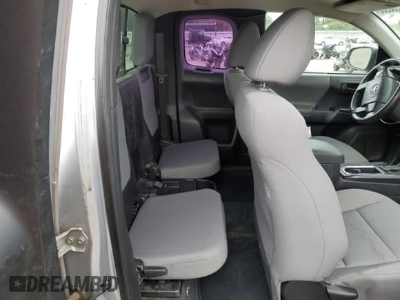 ✅ 2017 Toyota Tacoma SR • VIN: 5TFRX5GN6HX079808 • Лот: 84238955. Опубликован ранее на Copart с пробегом 175 526 миль. Бесплатный доступ к архиву аукционных продаж из США и подробный отчёт об истории автомобиля на DreamBid. Изображение 10.