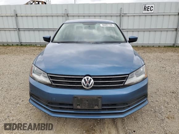 ✅ 2017 Volkswagen Jetta S • VIN: 3VW167AJXHM374981 • Lot: 86091195. Listed on Copart with 72,690 mi. Free auction sales archive from the USA and detailed vehicle history report at DreamBid. Image 5.