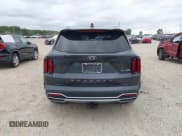 ✅ 2021 Kia Sorento EX • VIN: KNDRH4LG0M5019057 • Lot: 43055674. Wystawiony na IAAI z przebiegiem 83 265 mil. Bezpłatny archiwum sprzedaży aukcyjnych z USA i szczegółowy raport historii pojazdu na DreamBid. Zdjęcie 17.