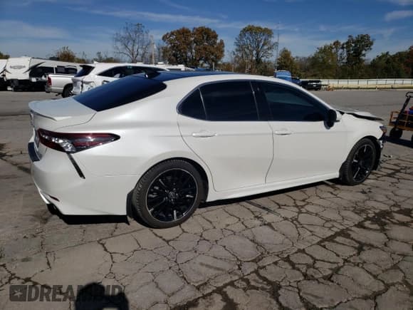 ✅ 2021 Toyota Camry XSE • VIN: 4T1K61BKXMU034307 • Лот: 86872435. Опубликован ранее на Copart с пробегом 127 267 миль. Бесплатный доступ к архиву аукционных продаж из США и подробный отчёт об истории автомобиля на DreamBid. Изображение 3.