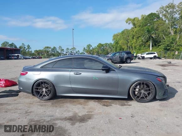 ✅ 2019 Mercedes-Benz E 450 • VIN: WDD1J6HB3KF116678 • Lot: 43687582. Listed on IAAI with 65,536 mi. Free auction sales archive from the USA and detailed vehicle history report at DreamBid. Image 14.