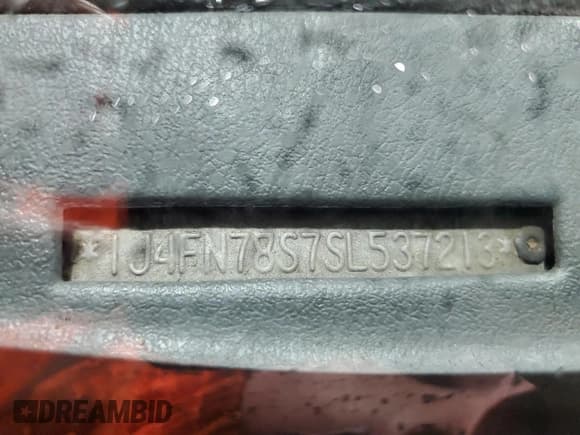 ✅ 1995 Jeep Cherokee • VIN: 1J4FN78S7SL537213 • Lot: 58700105. Listed on Copart with 261,606 mi. Free auction sales archive from the USA and detailed vehicle history report at DreamBid. Image 12.