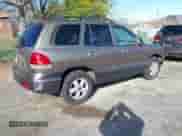 ✅ 2005 Hyundai Santa Fe GLS • VIN: KM8SC13D15U013890 • Лот: 41917783. Размещён на IAAI с пробегом 227 891 миль миль. Получите бесплатный доступ к архиву аукционных продаж из США и посмотрите подробный отчёт об истории автомобиля на DreamBid. Изображение 4.