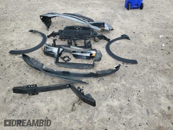 ✅ 2022 Ford Explorer XLT • VIN: 1FMSK7DH4NGA80828 • Lot: 51954795. Wystawiony na Copart z przebiegiem 77 651 mil. Bezpłatny archiwum sprzedaży aukcyjnych z USA i szczegółowy raport historii pojazdu na DreamBid. Zdjęcie 13.