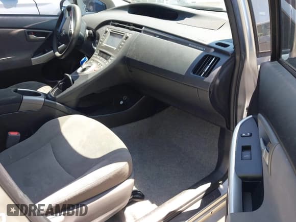 ✅ 2014 Toyota Prius • VIN: JTDKN3DP1E3052567 • Lot: 42872309. Listed on IAAI with 209,125 mi. Free auction sales archive from the USA and detailed vehicle history report at DreamBid. Image 5.